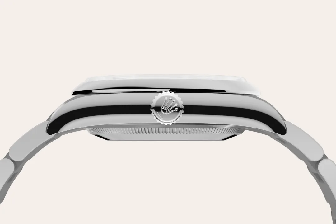 Rolex Oyster Perpetual 36 in Oystersteel with a lavender dial, domed bezel, and Oyster bracelet, m126000-0013 - Crisson Rolex Oyster Perpetual 36 in Oystersteel with a lavender dial, domed bezel, and Oyster bracelet, m126000-0013 - Crisson