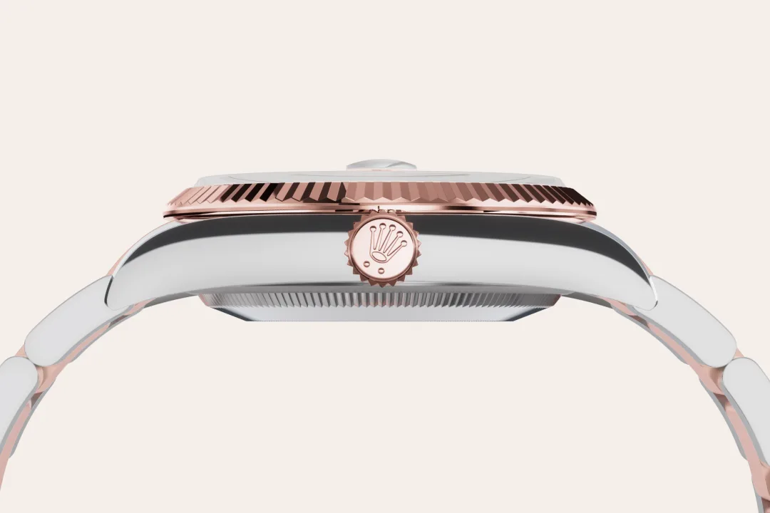 Rolex Datejust 36 in Oystersteel and Everose gold with a bright black dial with diamonds, fluted bezel, and Oyster bracelet - Crisson Rolex Datejust 36 in Oystersteel and Everose gold with a bright black dial with diamonds, fluted bezel, and Oyster bracelet - Crisson
