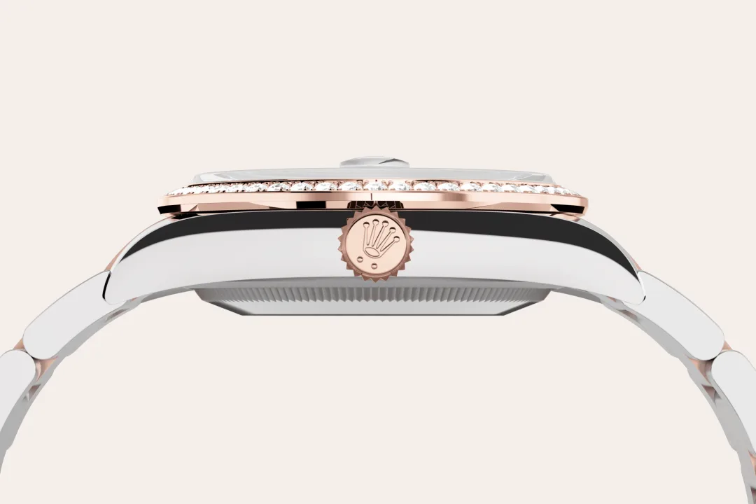 Rolex Datejust 36 in Oystersteel, Everose gold and diamonds with a rosé-colour dial with diamonds, bezel with diamonds, and Oyster bracelet - Crisson Rolex Datejust 36 in Oystersteel, Everose gold and diamonds with a rosé-colour dial with diamonds, bezel with diamonds, and Oyster bracelet - Crisson
