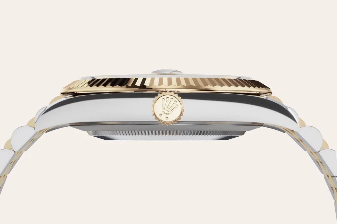 Rolex Datejust 41 in Oystersteel and yellow gold with a Slate dial, fluted bezel, and Oyster bracelet - Crisson Rolex Datejust 41 in Oystersteel and yellow gold with a Slate dial, fluted bezel, and Oyster bracelet - Crisson
