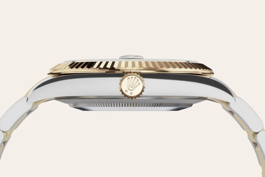 Rolex Datejust 41 in Oystersteel and yellow gold with a Slate dial, fluted bezel, and Oyster bracelet - Crisson Rolex Datejust 41 in Oystersteel and yellow gold with a Slate dial, fluted bezel, and Oyster bracelet - Crisson