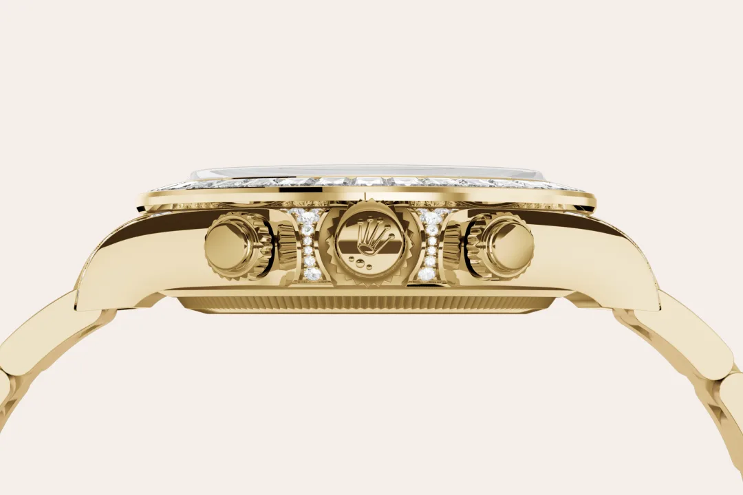 Rolex Cosmograph Daytona in yellow gold and diamonds with golden dial, bezel set with diamonds, and Oyster bracelet, m126598tbr-0001 - Crisson