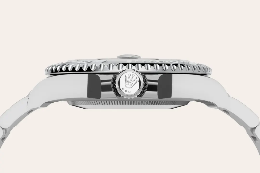 Rolex Yacht-Master 40 in Oystersteel and platinum with a Slate dial, platinum bezel, and Oyster bracelet, m126622-0001 - Crisson