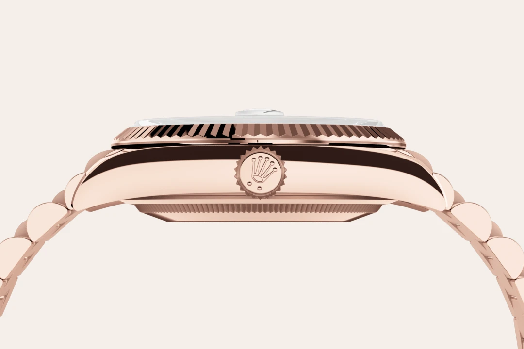 Rolex Day-Date 36 in Everose gold, rosé-colour dial with diamonds, fluted bezel, and President bracelet, m128235-0009 - Crisson