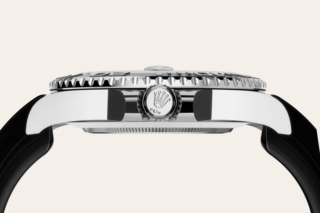 Rolex Yacht-Master 42 in white gold with a black dial, matt black Cerachrom insert in ceramic bezel, and Oysterflex bracelet, m226659-0002 - Crisson