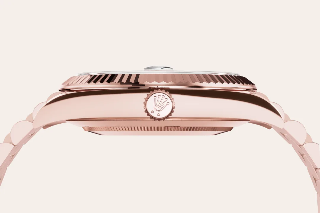 Rolex Day-Date 40 in Everose gold with a Slate ombré dial, fluted bezel, and President bracelet, m228235-0055 - Crisson Rolex Day-Date 40 in Everose gold with a Slate ombré dial, fluted bezel, and President bracelet, m228235-0055 - Crisson