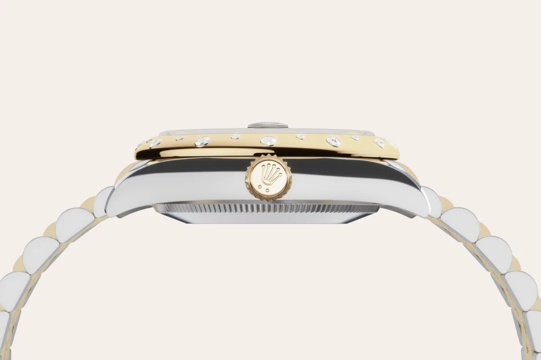 Rolex Datejust 31 in Oystersteel, yellow gold and diamonds with an Olive green dial with diamonds, domed bezel with diamonds, and Jubilee bracelet - Crisson