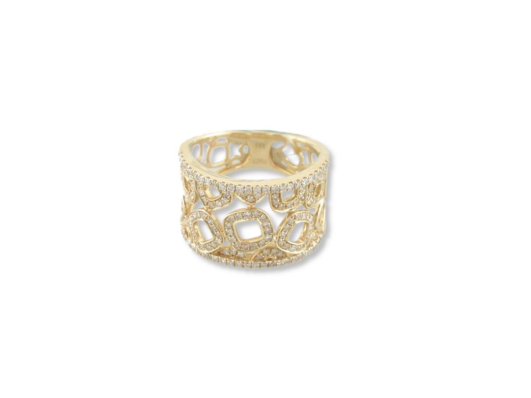 Effy Jewelry Collection Available At Crisson Diamond 14kt Gold Ring With Geometrical Design$1,915(BD 2388 DIA)Crisson HamiltonMonday - Saturday10am - 5pmFace Masks Are A MustPhysical Distancing Is A Must#Effy #ring #diamondring #gold #shoplocal #shopatcrisson