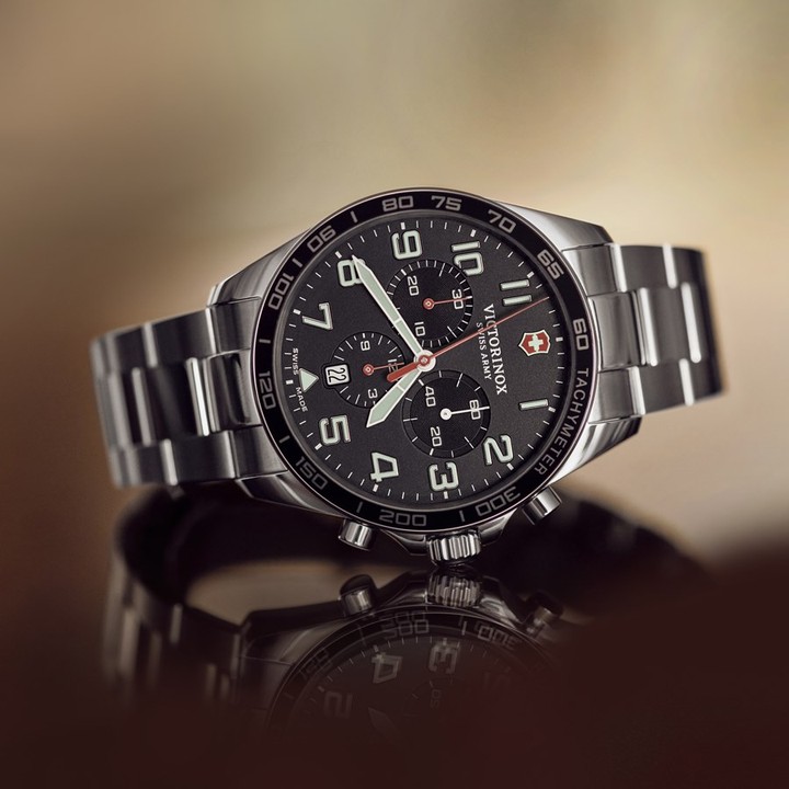 🤩 Swiss Army Watches 🤩15% Off US MSRP Fieldforce Gents Chronograph Stainless Steel 42mmUS MSRP: $495Crisson Retail: $420.75(SWA 241855)Available At Crisson HamiltonMonday - Saturday10am - 5pmFace Masks Are A MustPhysical Distancing Is A Must#SwissArmy #Crisson #WatchAddict #WatchLovers #watches #shoplocal #shopatcrisson