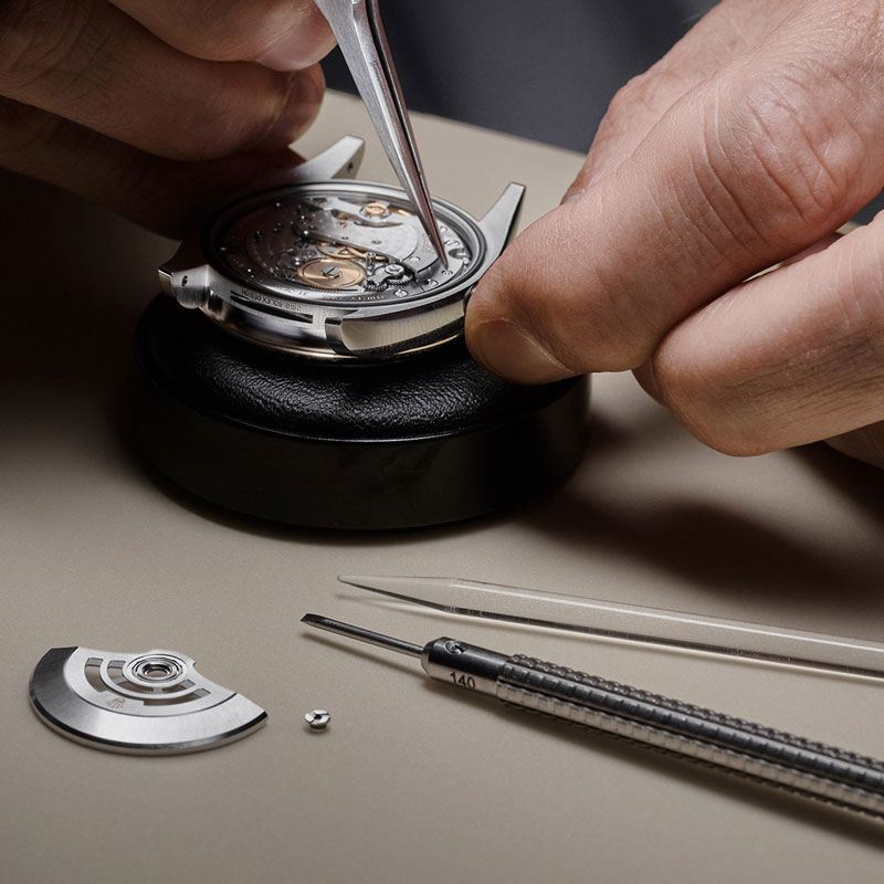 Rolex servicing procedure at Crisson, Bermuda